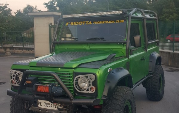 DEFENDER 90
